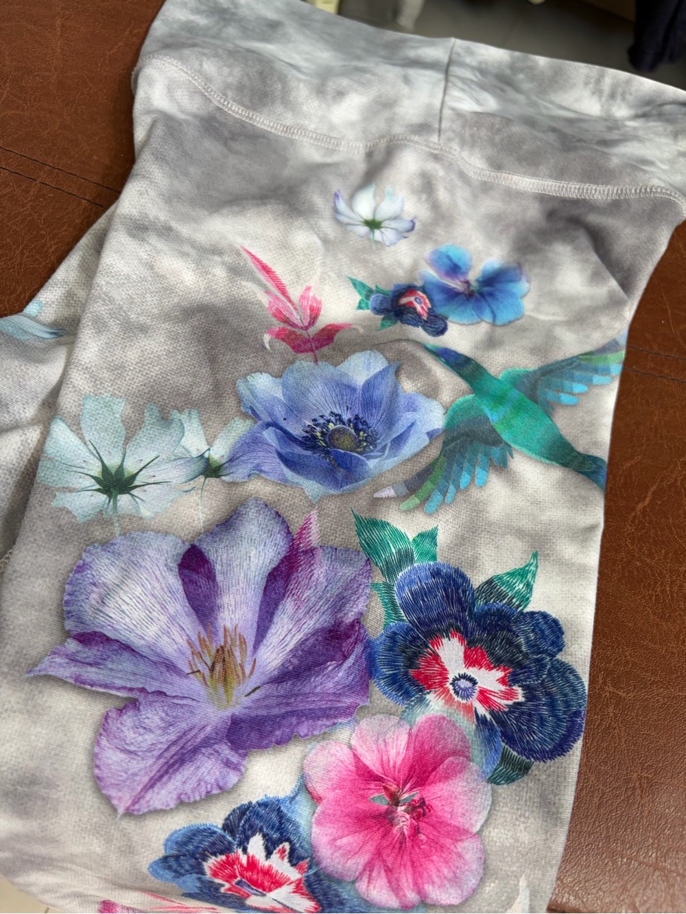 EC Evolution and Creation Floral Hummingbird Print Leggings